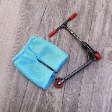 Black Interactive Mini Finger Scooter Toy Set