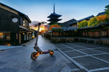 Kamikaze K1 2025 Electric Scooter, 1000 W Peak, 48 V, 15 Ah, 60 km Range