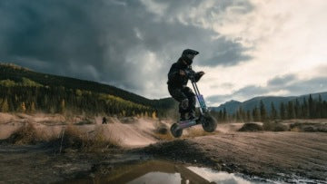 OOTD T90 Off-Road Electric Scooter, 13-Inch Wheels, 60 V, 31.2 Ah, with Bag