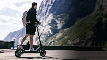 Techlife X8 V3 Off-Road Electric Scooter, 2 x 1000 W, 18 Ah 52 V