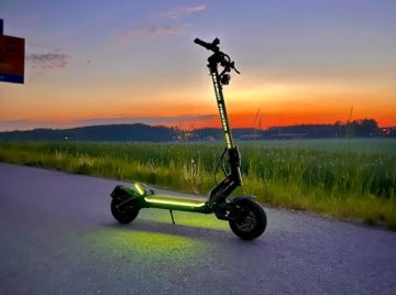 Techlife Q7 RSX V2 Electric Scooter, 3000 W, 30 Ah 52 V, 100 km Range